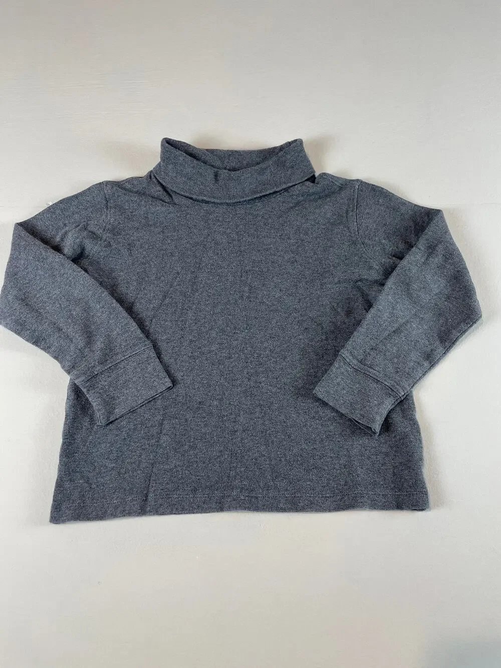 OshKosh Boys Classic Gray Cotton Turtleneck Size 6